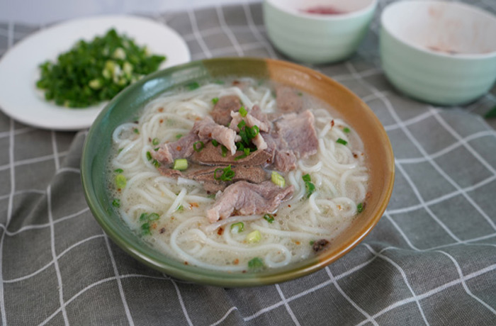 苏尼特右原味汤粉王培训